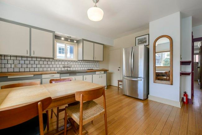 104 E 24 Th Ave, House other with 4 bedrooms, 2 bathrooms and 1 parking in Vancouver BC | Image 6