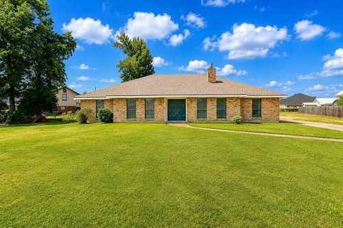 1601 Beau Chene St, Westlake, LA, 70669-4109 | Card Image