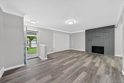 14203 Fenton, Redford Charter Township, MI, 48239 | Card Image