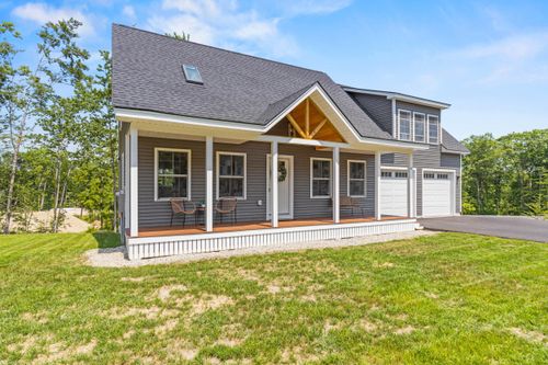 46 Woodbrey Ln, Standish, ME, 04084-7401 | Card Image