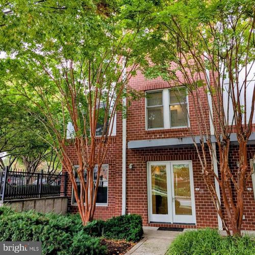 apt-101c-1811 14th St N, ARLINGTON, VA, 22209-2888 | Card Image