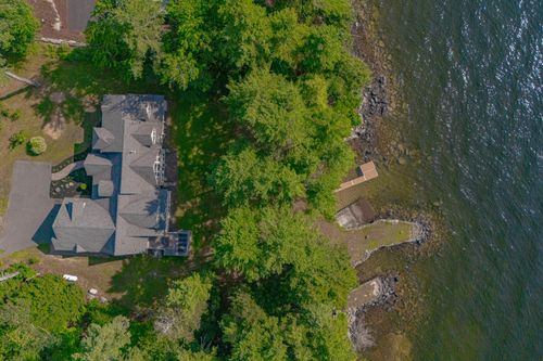 46 Windward Shore Road, Raymond, ME, 04071 | Card Image