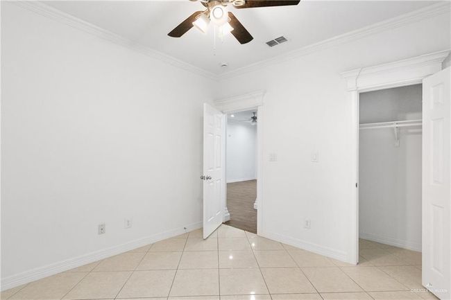 302 W Sugarcane Dr, House other with 3 bedrooms, 3 bathrooms and 2 parking in Weslaco TX | Image 9
