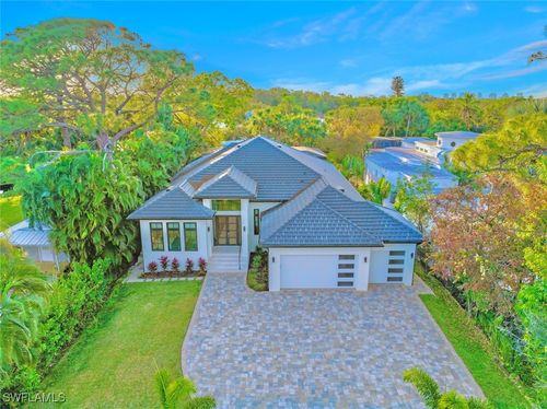 27287 Tennessee St, BONITA SPRINGS, FL, 34135-4722 | Card Image