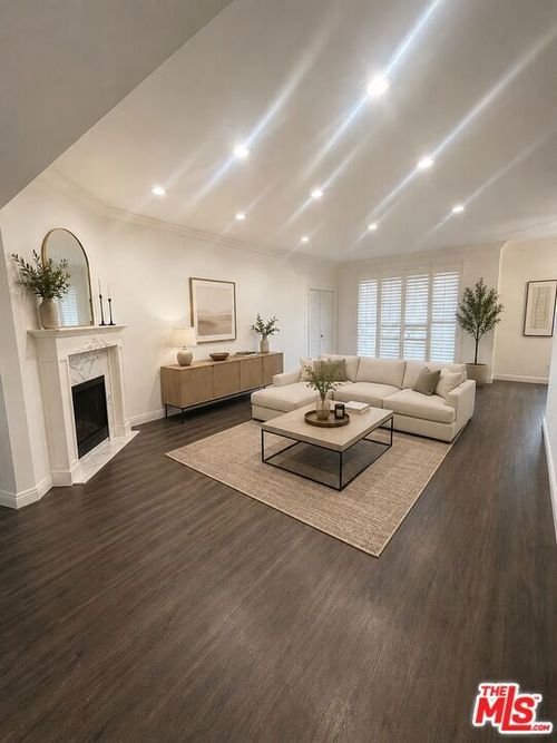 103-1818 Pelham Avenue, Los Angeles, CA, 90025 | Card Image