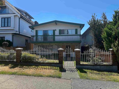 3126 E 20th Avenue, Vancouver, BC, V5M2V5 | Card Image