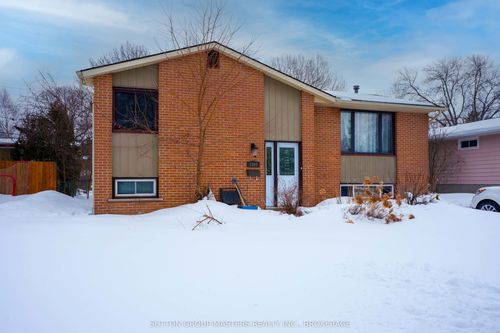 1367 Waverley Cres, Kingston, ON, K7M6J8 | Card Image