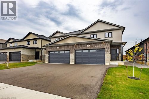 99 Amber St, Waterford, ON, N0E1Y0 | Card Image