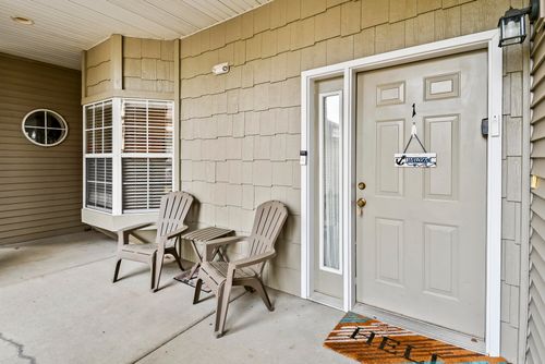 bldg-3-680 Emerald Pointe Dr, Hollister, MO, 65672-4847 | Card Image