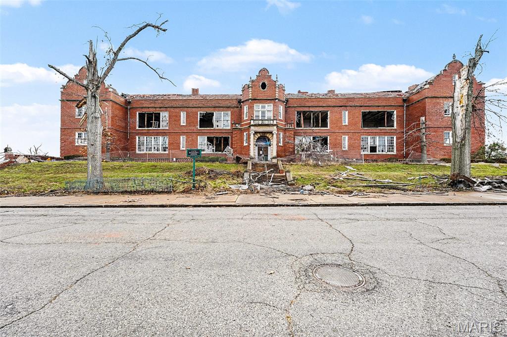 Commercial Sale in St Louis