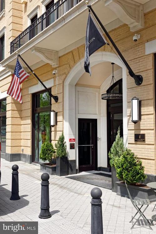 207-8551 Connecticut Ave, CHEVY CHASE, MD, 20815-6802 | Card Image