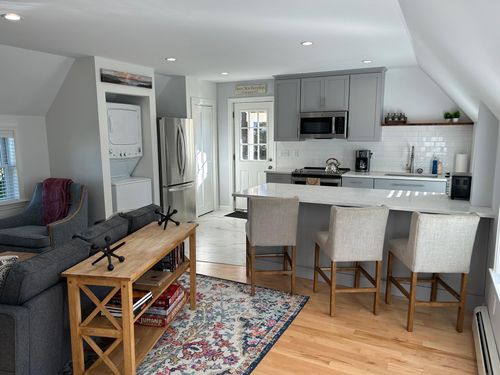 a-9 Angle St, Dover, NH, 03820-3748 | Card Image