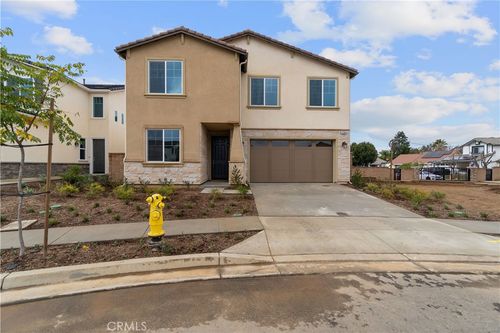 12764 Clifton Way, Yucaipa, CA, 92399-2696 | Card Image
