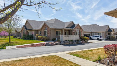 458 W 350 S, Springville, UT, 84663-5832 | Card Image