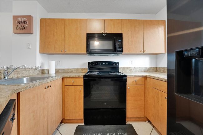 APT-503 - 8730 N Sherman Cir, Condo with 2 bedrooms, 2 bathrooms and null parking in Miramar FL | Image 5