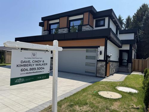 14204 N Bluff Rd, White Rock, BC, V4B3C4 | Card Image