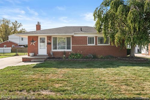 24820 Cottage Ln, Warren, MI, 48089-4712 | Card Image