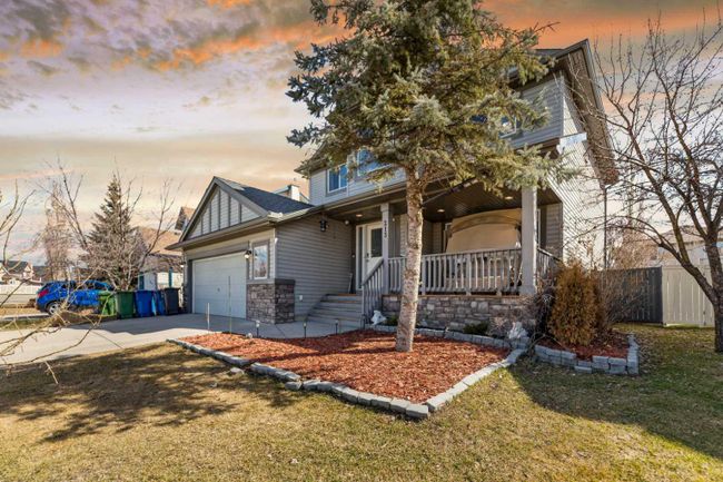 213 West Creek Drive, Home with 4 bedrooms, 3 bathrooms and 4 parking in Chestermere AB | Image 33