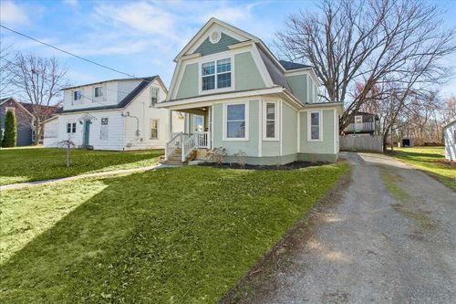 431 W Center St, West Mansfield, OH, 43358-9501 | Card Image