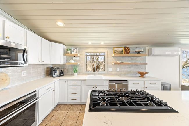 14217 Brunsvold Rd, House other with 4 bedrooms, 4 bathrooms and null parking in Minnetonka MN | Image 14