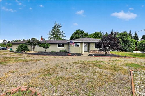3276 E Olive Avenue, Merced, CA, 95340 | Card Image