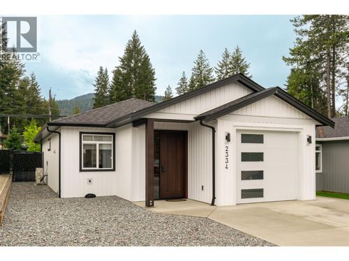 2334 6 Avenue Se, Salmon Arm, BC, V1E0H1 | Card Image