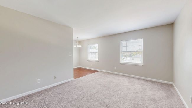 106 Middletown Sq, Condo with 2 bedrooms, 1 bathrooms and null parking in Louisville KY | Image 4