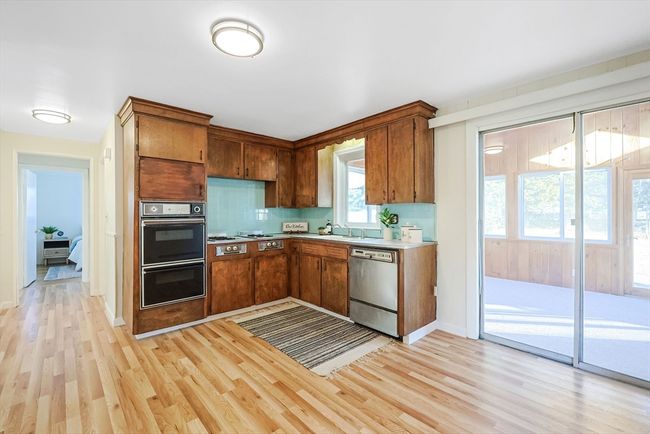 30 Irving Dr, House other with 3 bedrooms, 1 bathrooms and 6 parking in Walpole MA | Image 5