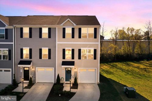 139 Kensington Cir, MIDDLETOWN, VA, 22645-9605 | Card Image