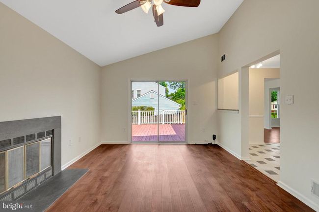 1606 Nathan Ln, House other with 3 bedrooms, 2 bathrooms and null parking in HERNDON VA | Image 6