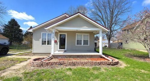 918 N Farnham St, Galesburg, IL, 61401-3126 | Card Image
