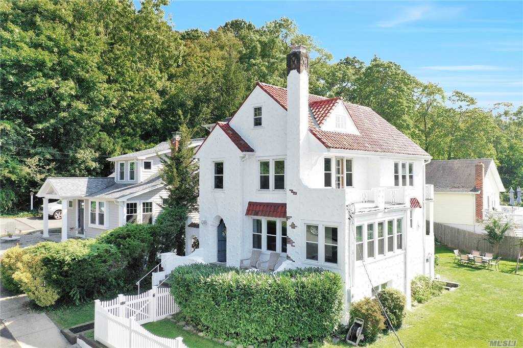 12 Terrace Place, Sold in Cold Spring Harbor Zoocasa