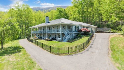 649 Greyledge Rd, Buchanan, VA, 24066-4334 | Card Image