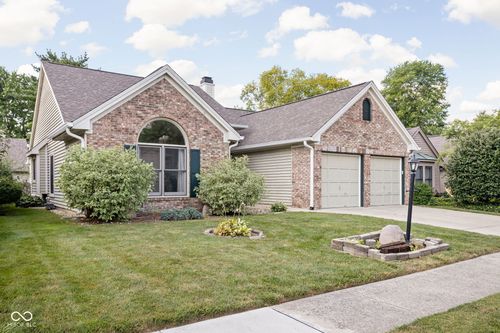 10721 Chesapeake Dr S, Indianapolis, IN, 46236-8736 | Card Image
