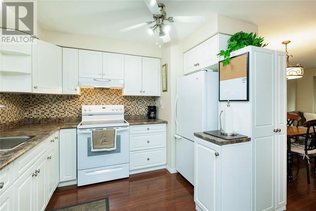 17 - 27 Turner Dr, Townhouse with 3 bedrooms, 2 bathrooms and null parking in Sarnia ON | Image 9