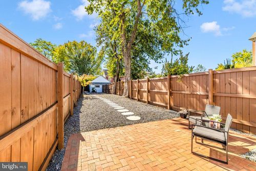 8 W 7th St, FREDERICK, MD, 21701-4502 | Card Image