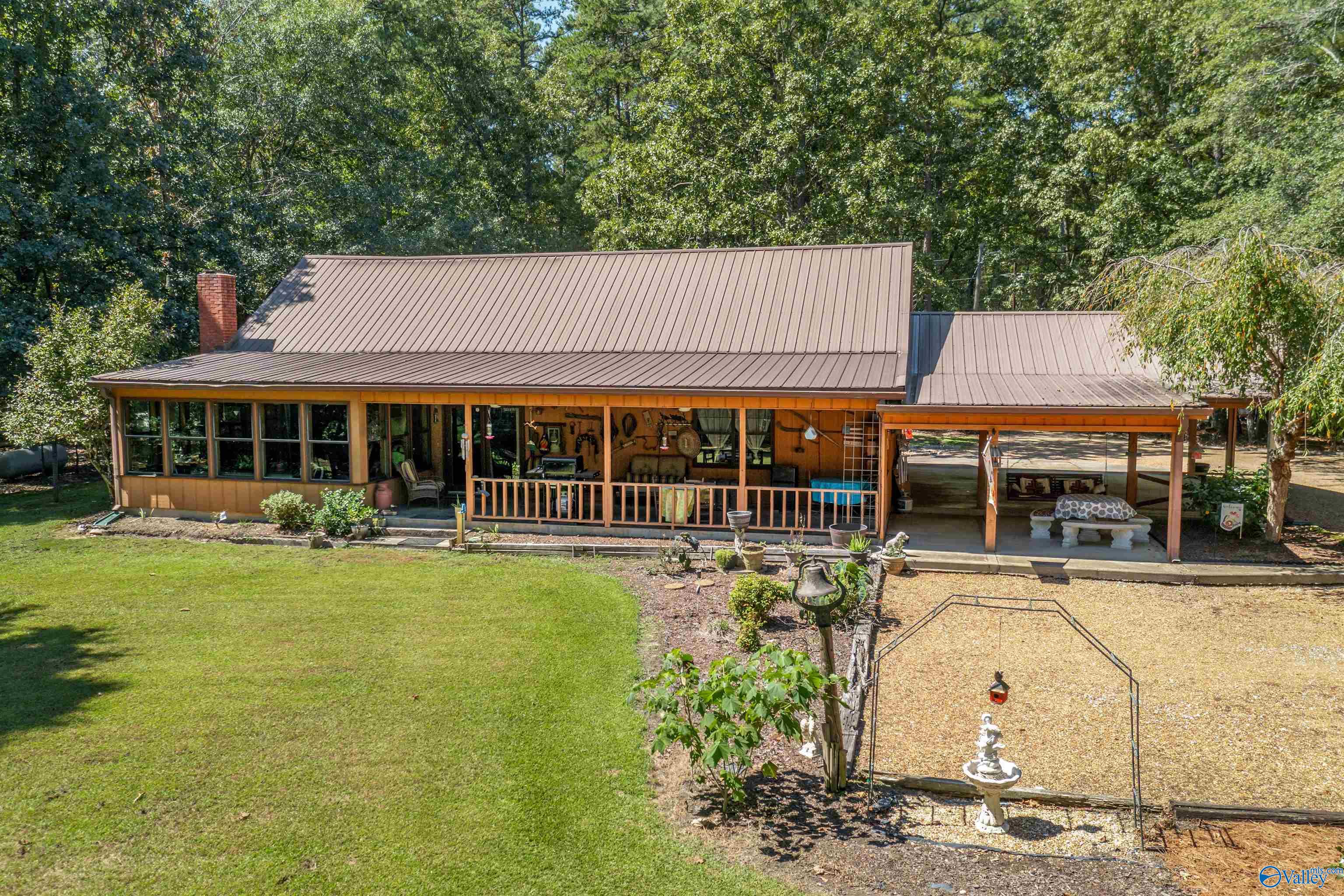 County Road 225 , Centre, AL 35960