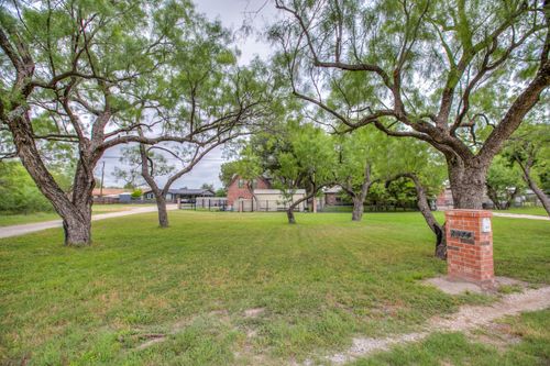 2374 Fishermans Rd, San Angelo, TX, 76904-7865 | Card Image