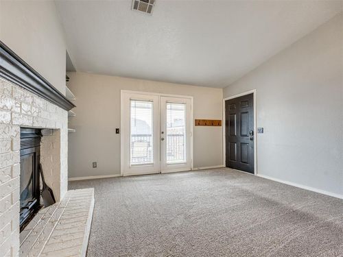 204-3003 River Oaks Drive, Norman, OK, 73072 | Card Image