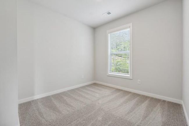 2562 Harbor View Ct, Townhouse with 3 bedrooms, 3 bathrooms and null parking in Gainesville GA | Image 44
