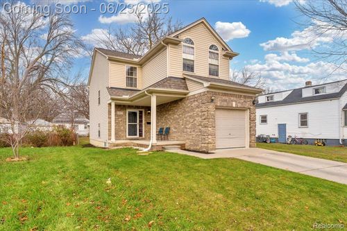 417 E Bernhard Ave, Hazel Park, MI, 48030-2261 | Card Image