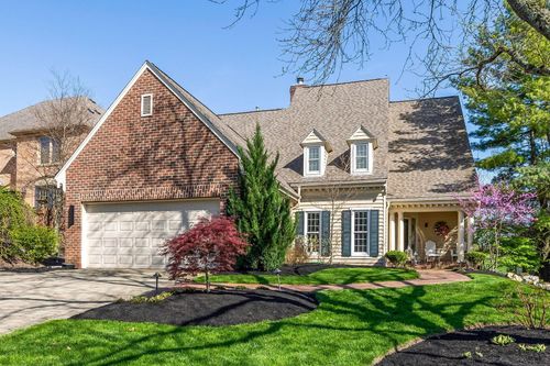 9927 Gleneagle Pl, Powell, OH, 43065-8767 | Card Image