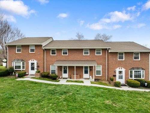 800 N 8th Street, Wytheville, VA, 24382 | Card Image