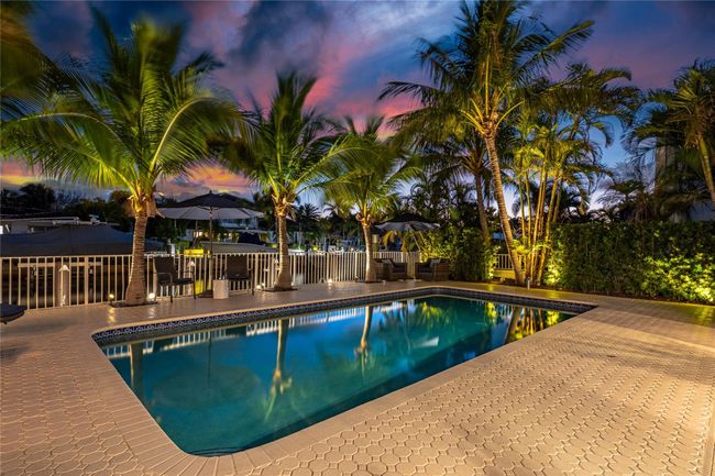 2710 Ne 47 Th St, House other with 3 bedrooms, 2 bathrooms and null parking in Lighthouse Point FL | Image 6