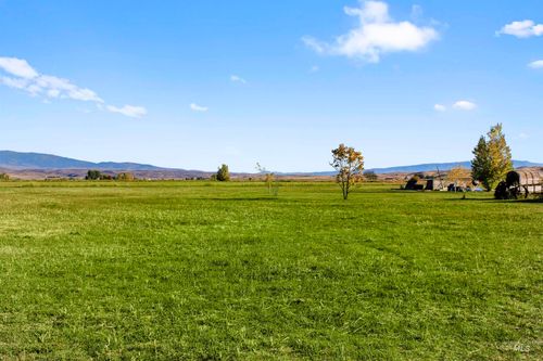 2156 Old Highway Rd, Midvale, ID, 83645 | Card Image