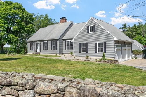 61 Newcomb Rd, Westminster, MA, 01473-1213 | Card Image