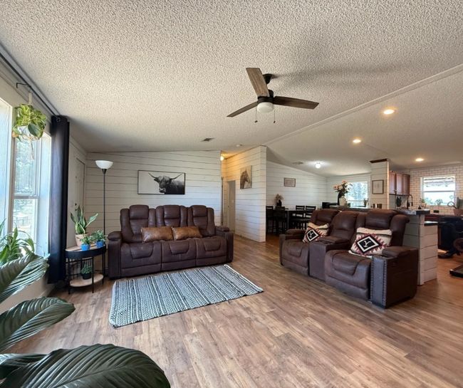 447 W Fm 1606, House other with 3 bedrooms, 2 bathrooms and 2 parking in Ira TX | Image 8