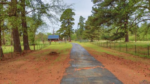 8213 Us Highway 79 N, De Berry, TX, 75639-2400 | Card Image