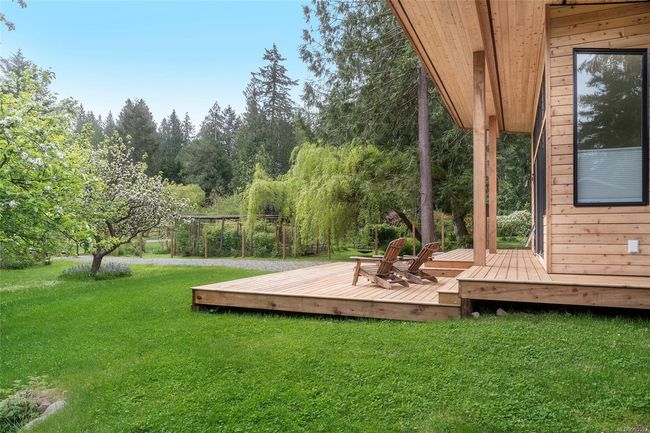 585 Wildwood Cres, House other with 1 bedrooms, 1 bathrooms and 3 parking in Gabriola Island BC | Image 41