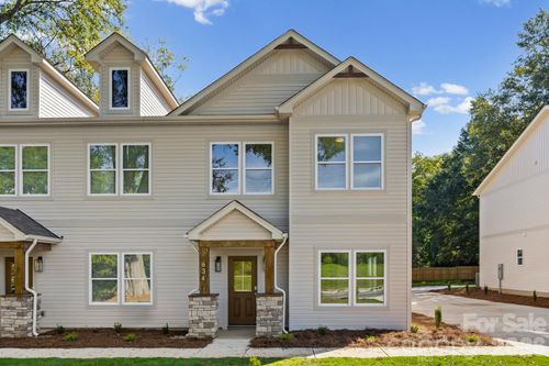 634 Modena St, Gastonia, NC, 28054-3150 | Card Image